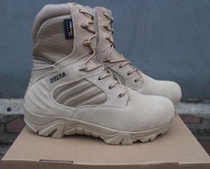 Sepatu Delta 8in