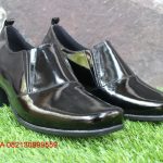 Sepatu Halfboot (Karet)