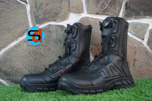 Sepatu Boa Centurion Replika